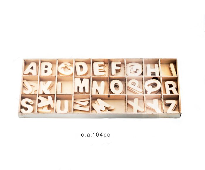 Mini houten hoofdletters H.3,3cm c.a.104st