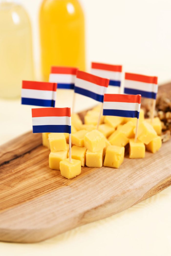 Cocktailprikker Nederlandse vlaggetjes 50st
